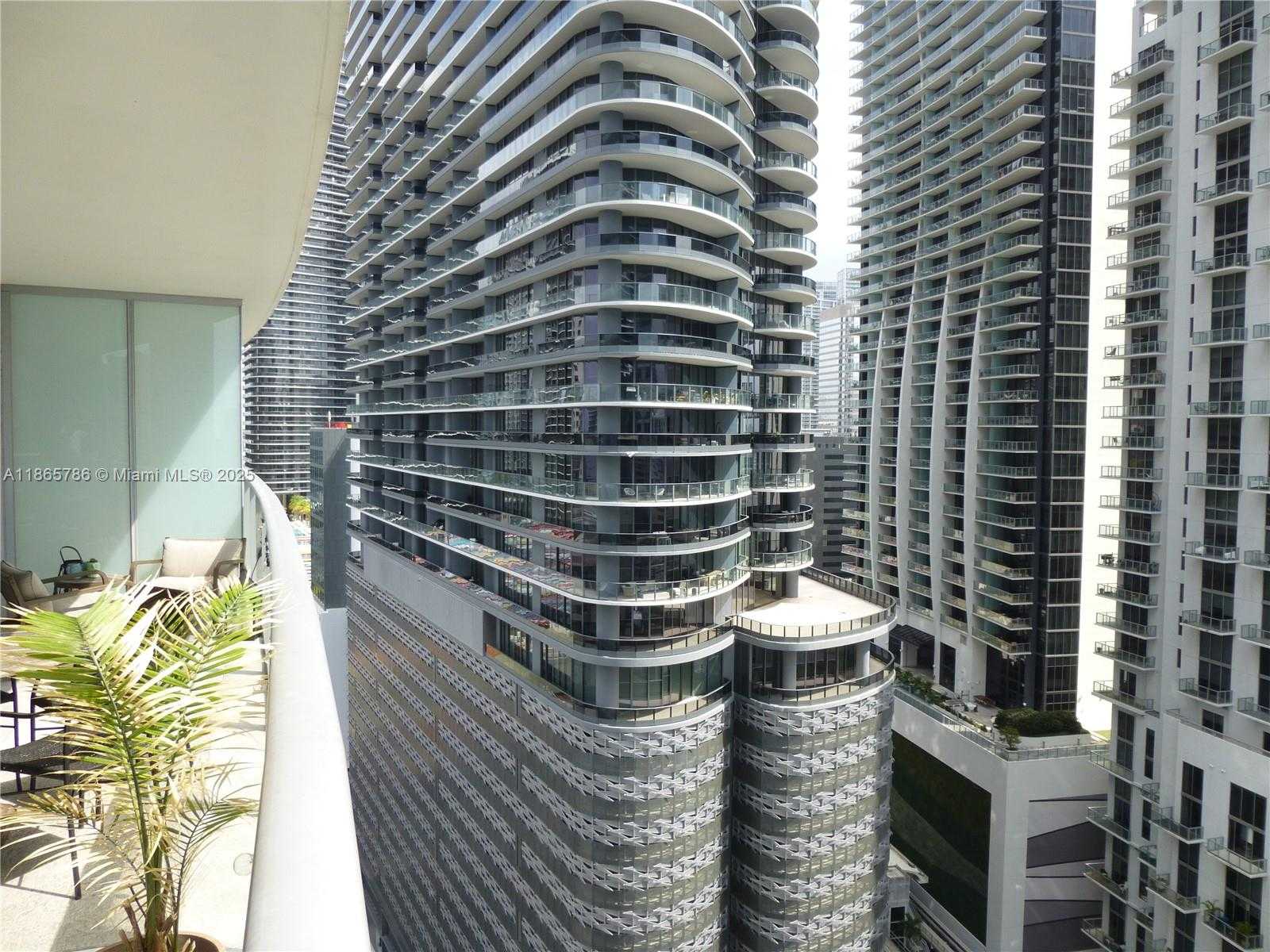 Small Image of 1100 SOUTH MIAMI AVE #2101, Miami Number 3