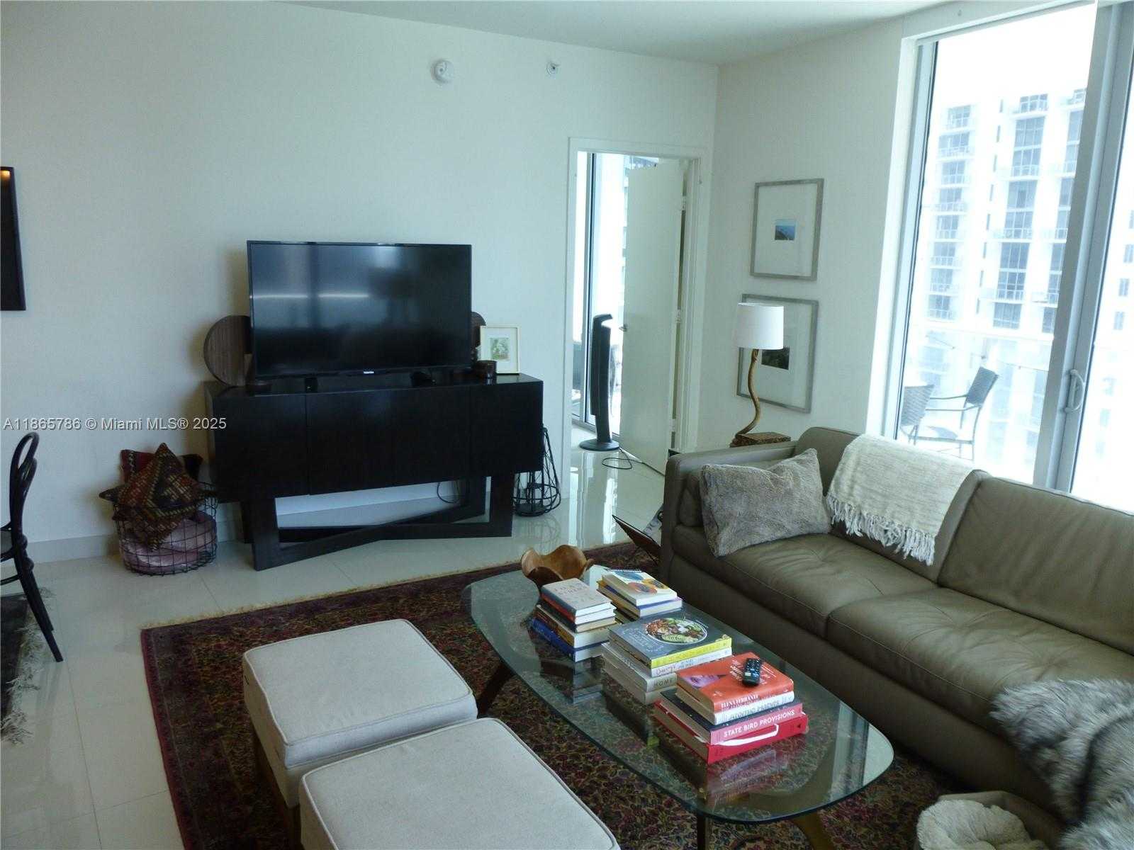 Small Image of 1100 SOUTH MIAMI AVE #2101, Miami Number 6