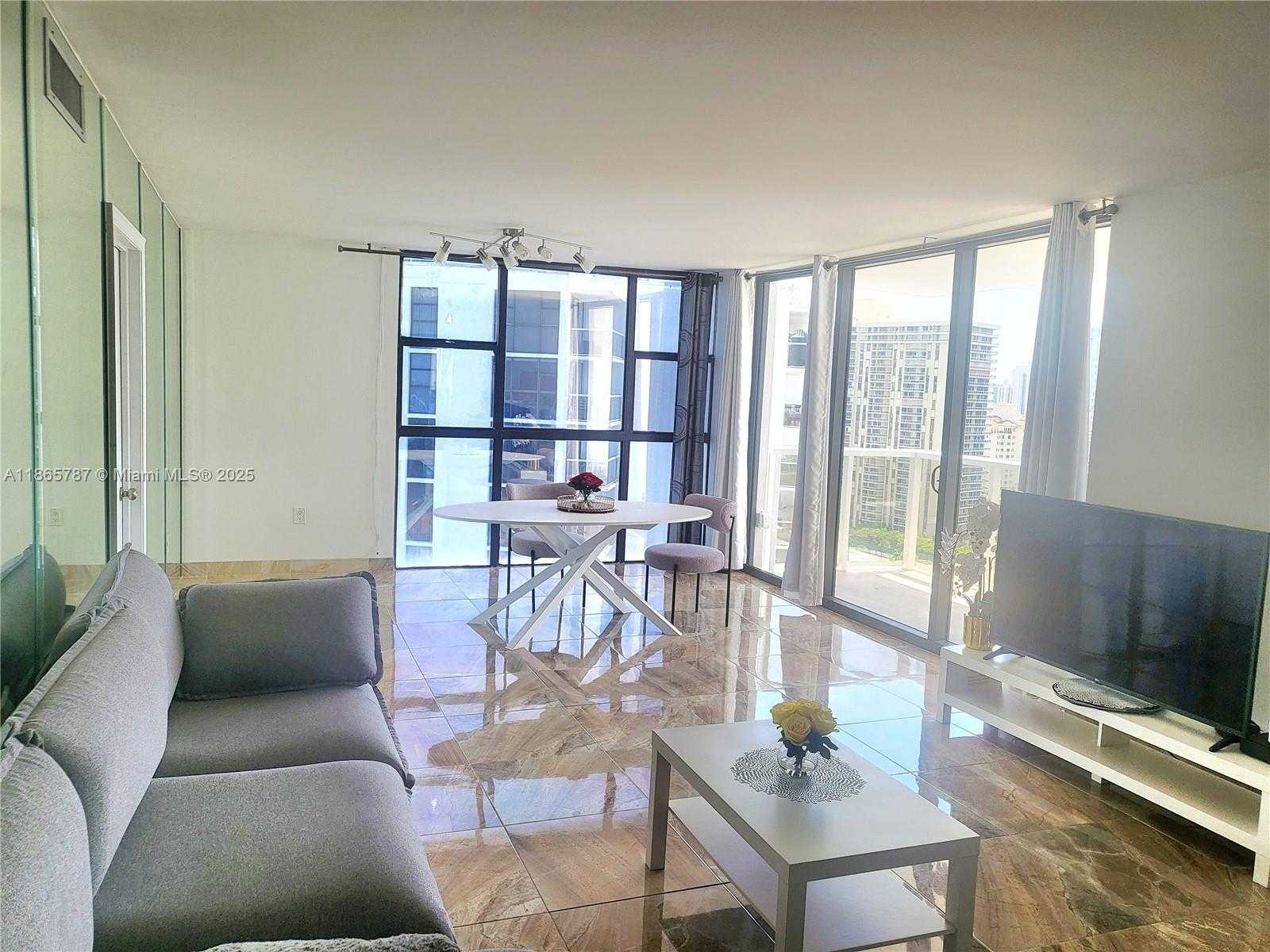 Small Image of 3701 NORTH COUNTRY CLUB DR #2203, Aventura Number 17