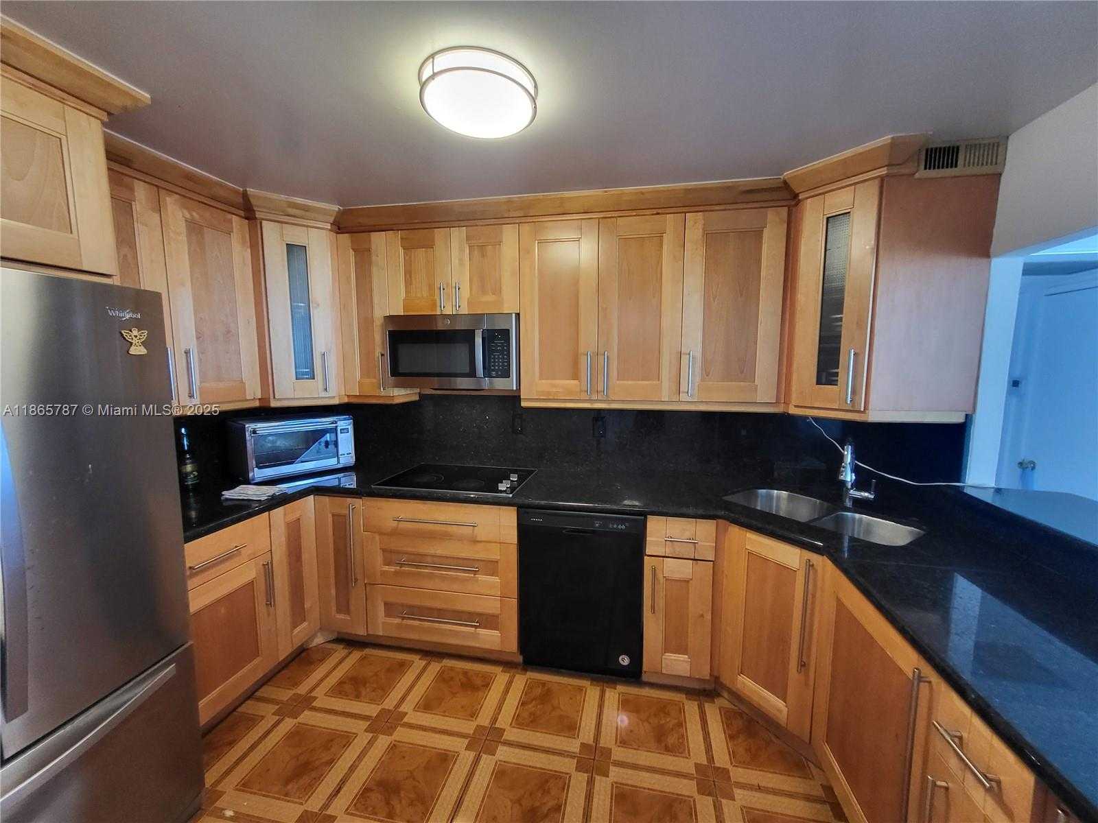 Small Image of 3701 NORTH COUNTRY CLUB DR #2203, Aventura Number 5
