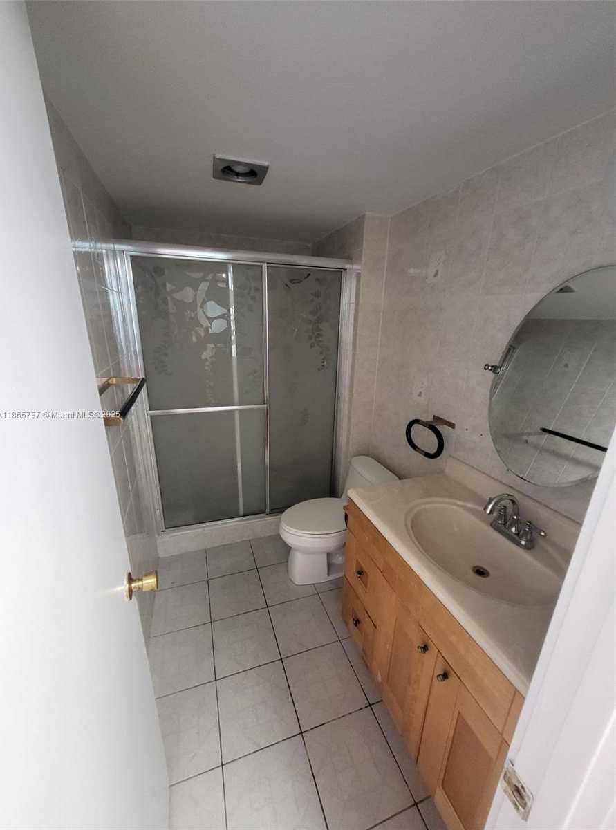 Small Image of 3701 NORTH COUNTRY CLUB DR #2203, Aventura Number 8
