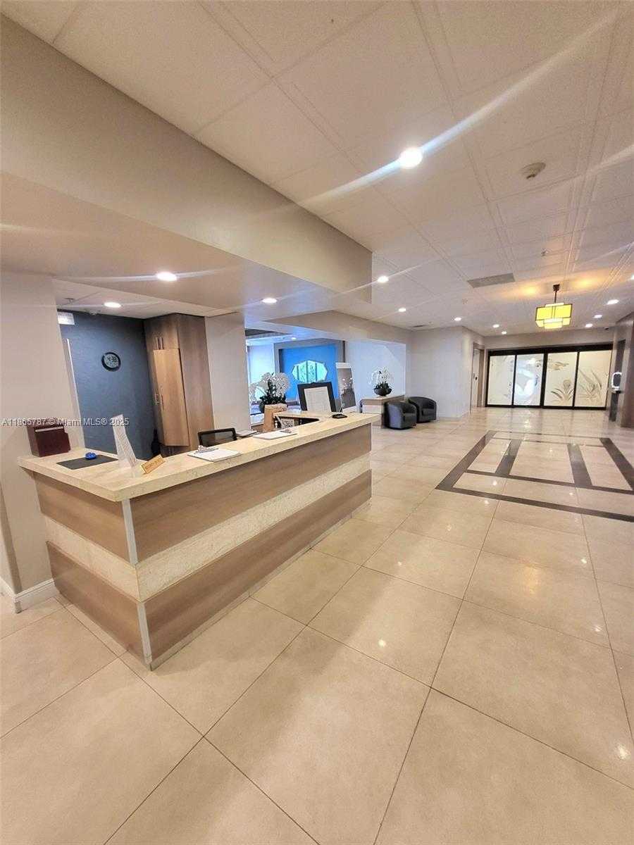 Small Image of 3701 NORTH COUNTRY CLUB DR #2203, Aventura Number 9