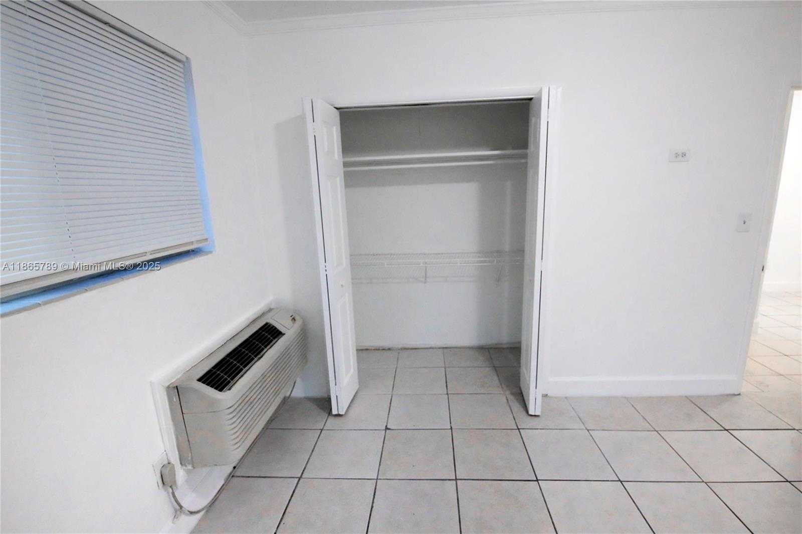 Small Image of 7315 BYRON AVE #9, Miami Beach Number 12