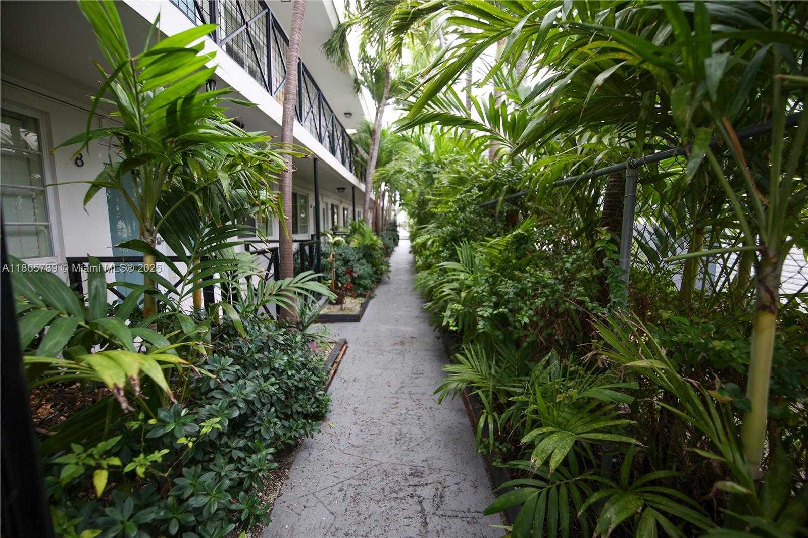 Small Image of 7315 BYRON AVE #9, Miami Beach Number 9