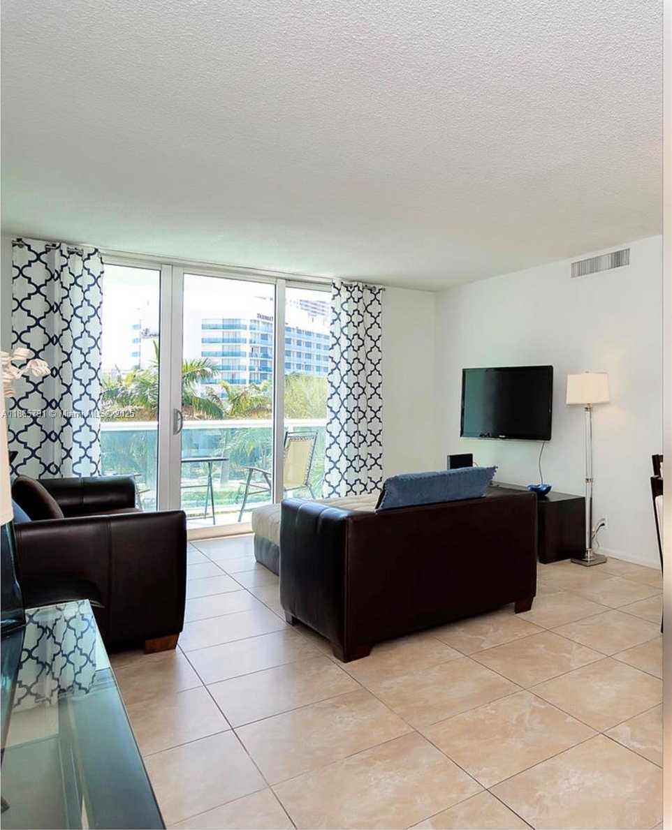 Small Image of 3901 SOUTH OCEAN DR #4U, Hollywood Number 2