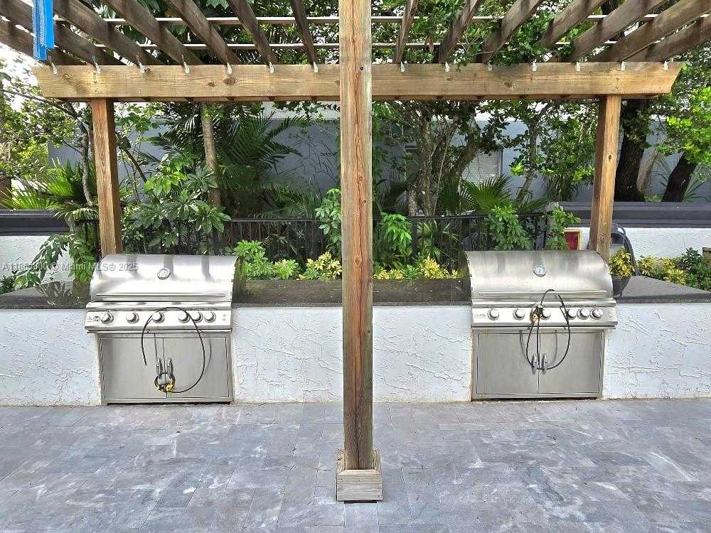 Small Image of 4555 NORTH WEST 99TH AVE #102, Doral Number 28