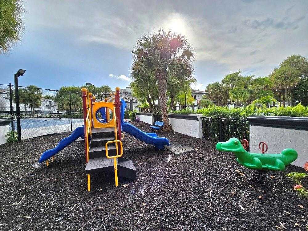 Small Image of 4555 NORTH WEST 99TH AVE #102, Doral Number 30