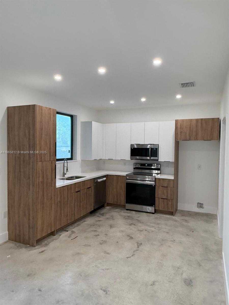 Small Image of 2242 NORTH WEST 99TH TER #B, Miami Number 5
