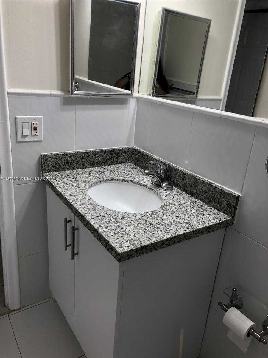 Small Image of 7740 CAMINO REAL #G-302, Miami Number 22