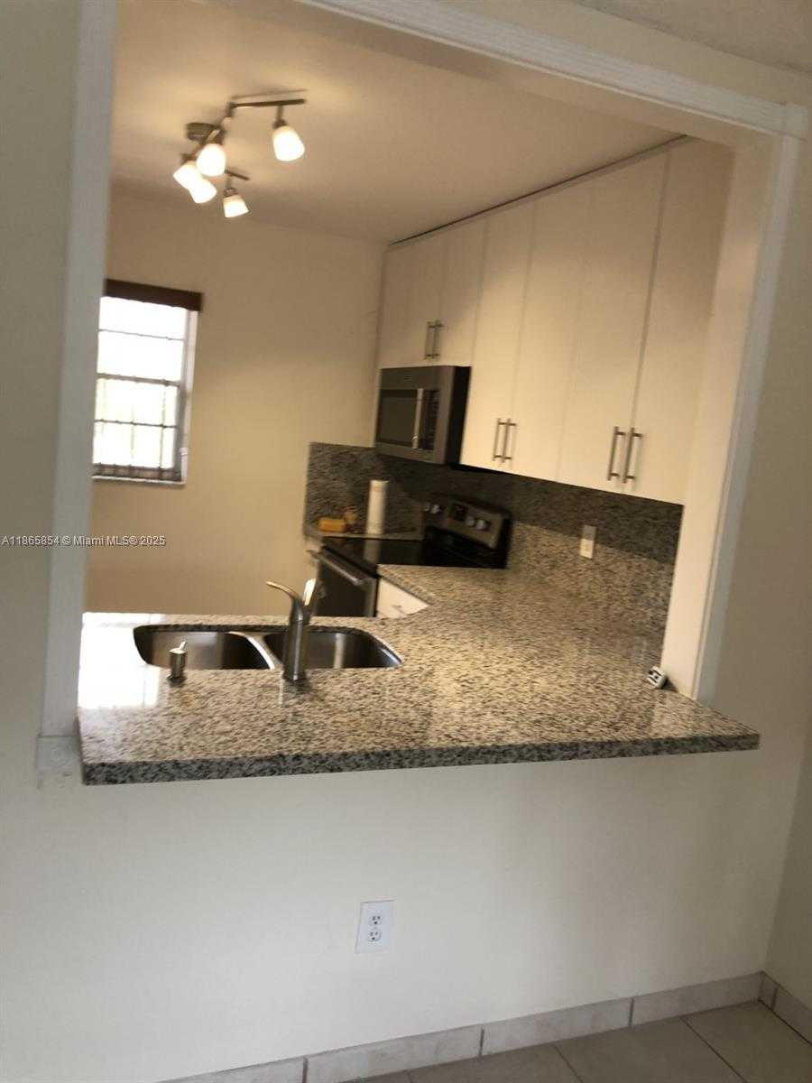 Small Image of 7740 CAMINO REAL #G-302, Miami Number 25