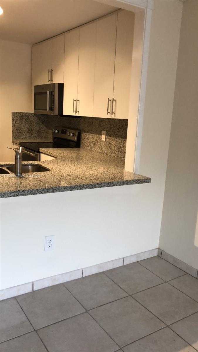 Small Image of 7740 CAMINO REAL #G-302, Miami Number 26