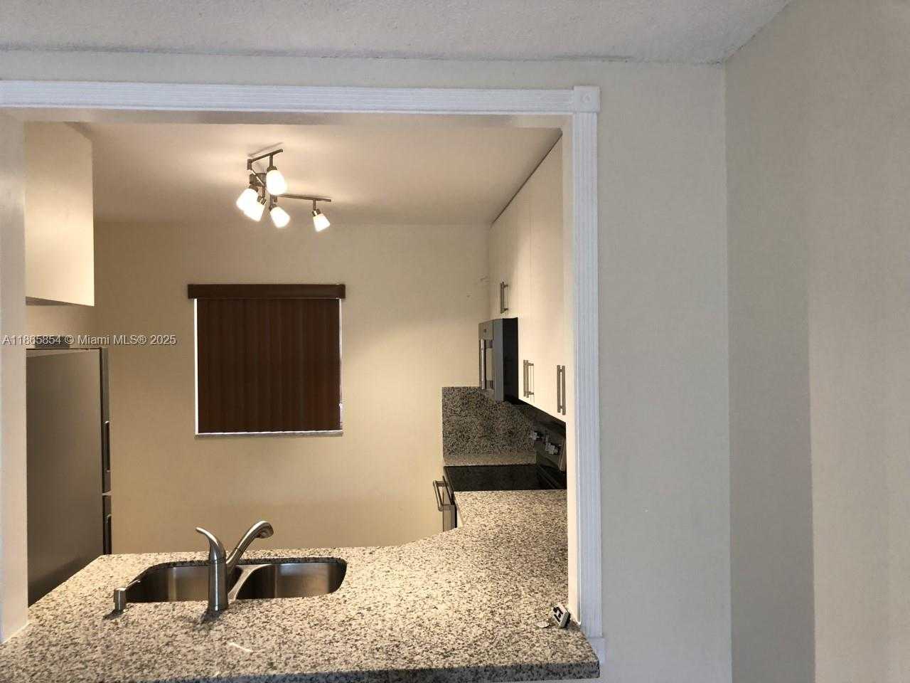 Small Image of 7740 CAMINO REAL #G-302, Miami Number 31