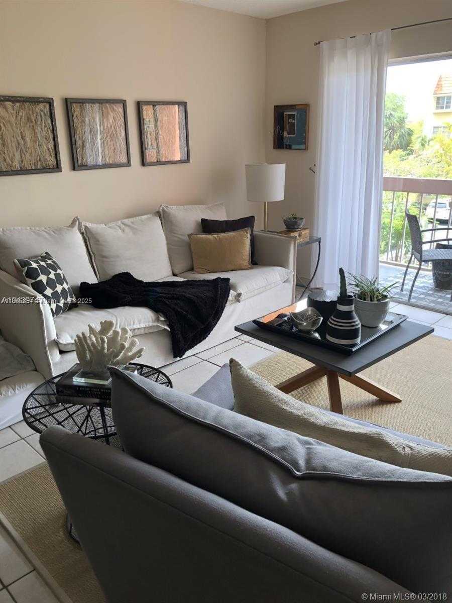 Small Image of 7740 CAMINO REAL #G-302, Miami Number 5