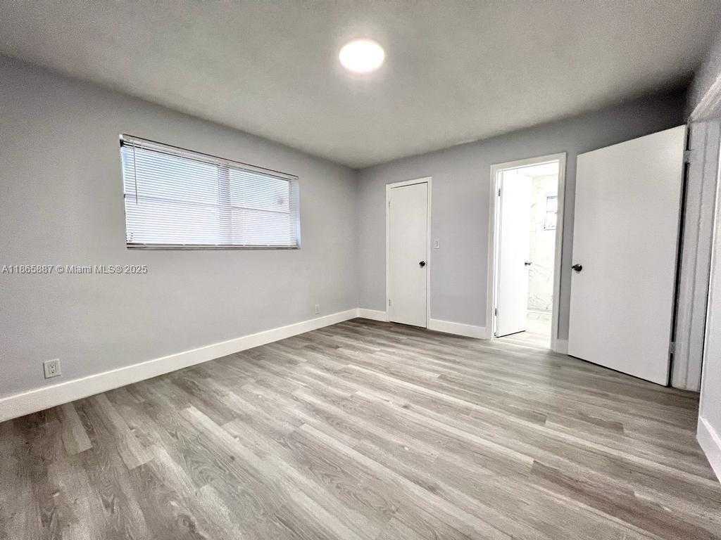 Small Image of 427 NORTH 24TH AVE #2B, Hollywood Number 18