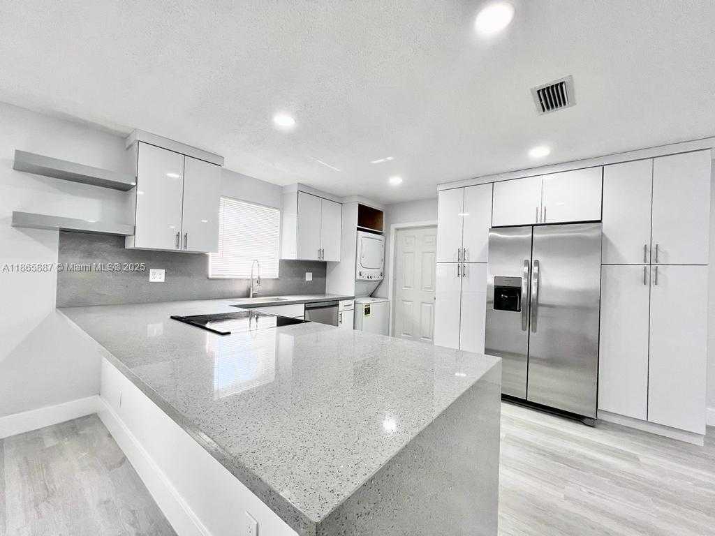 Small Image of 427 NORTH 24TH AVE #2B, Hollywood Number 8