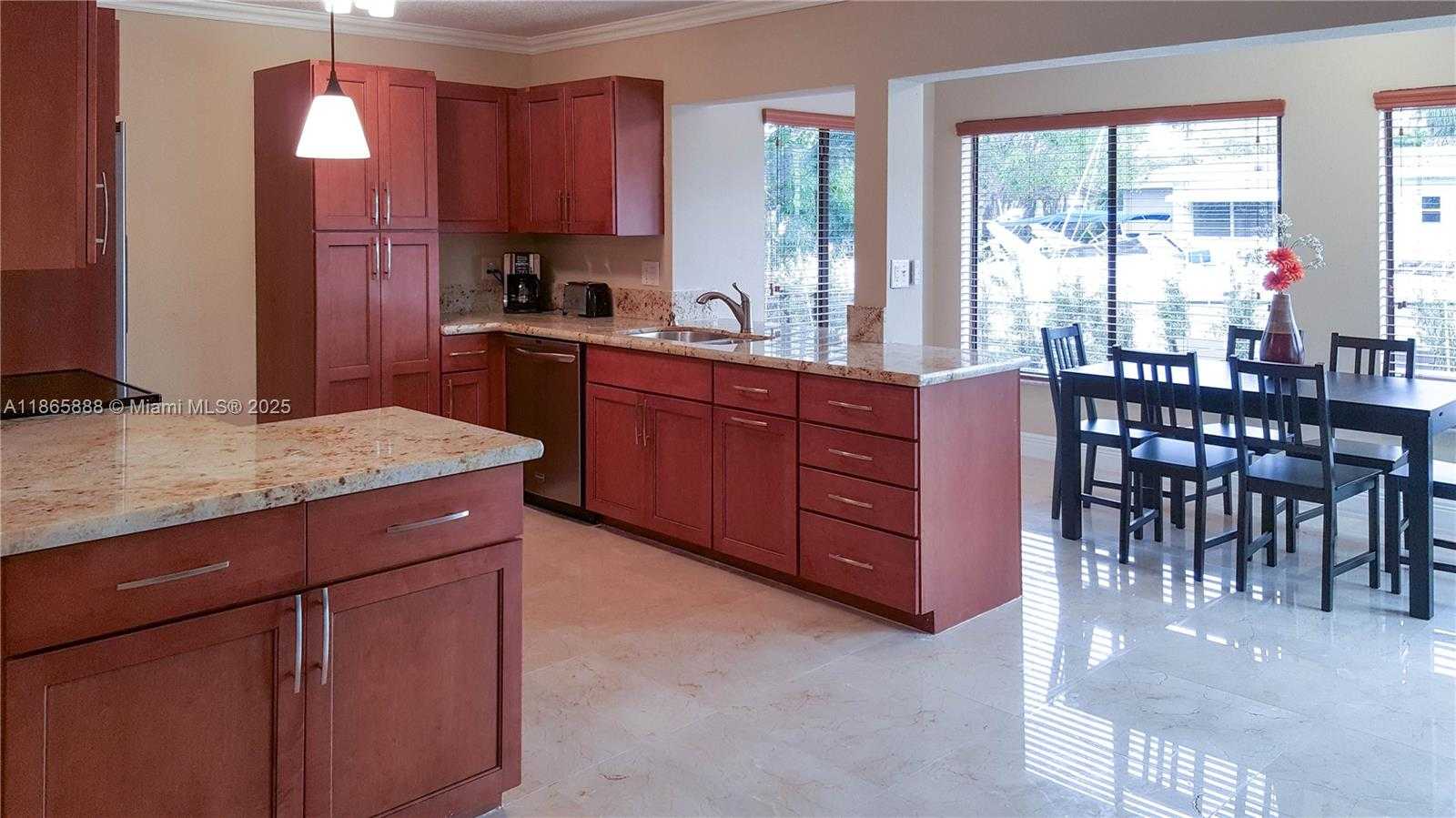 Small Image of 2349 SOUTH EAST 12TH ST, Pompano Beach Number 10