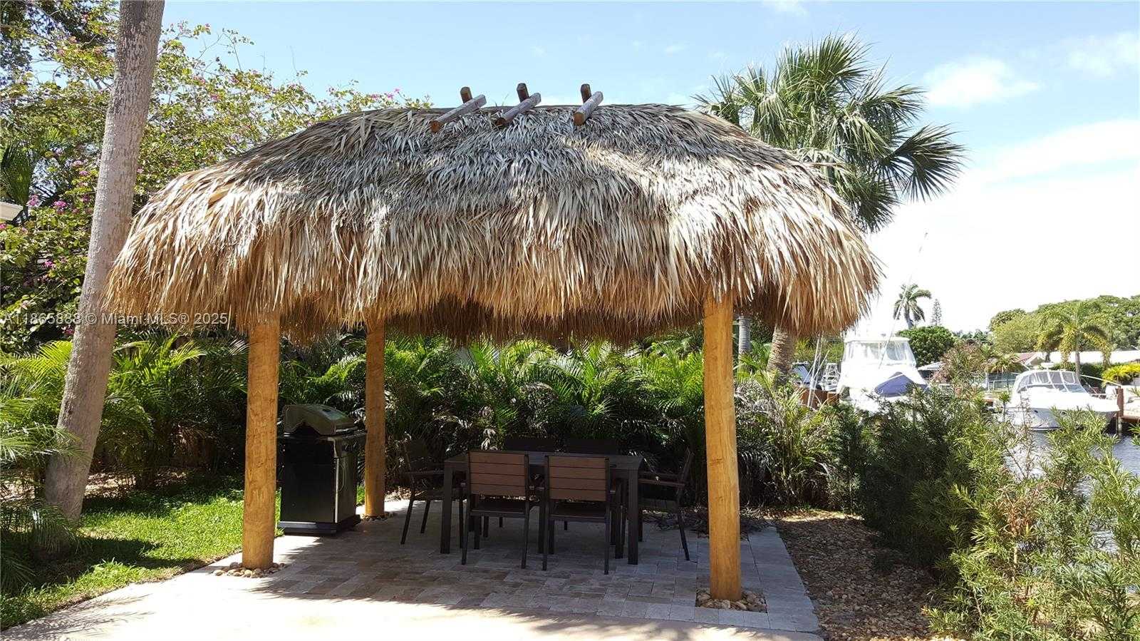 Small Image of 2349 SOUTH EAST 12TH ST, Pompano Beach Number 5