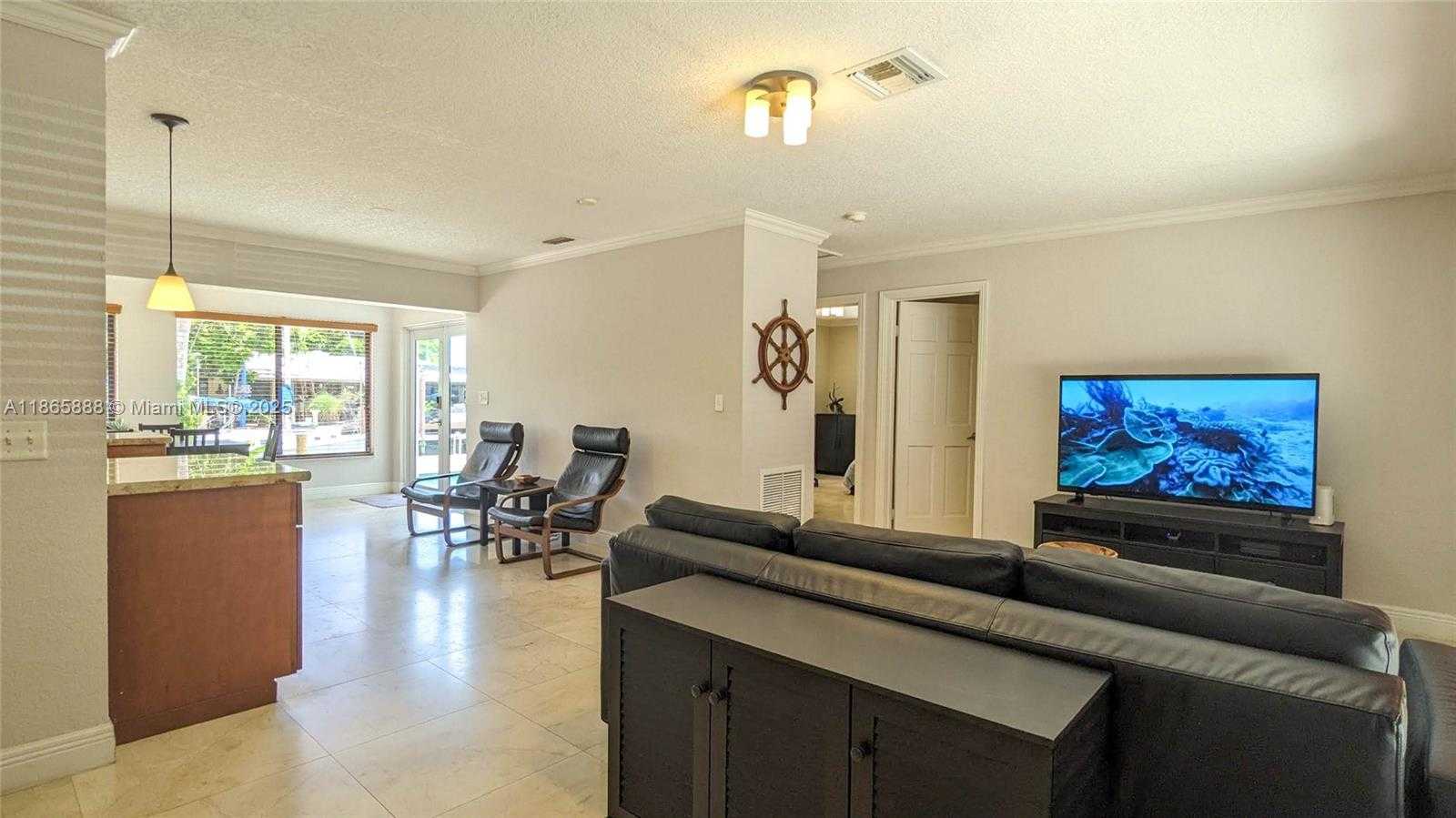 Small Image of 2349 SOUTH EAST 12TH ST, Pompano Beach Number 8