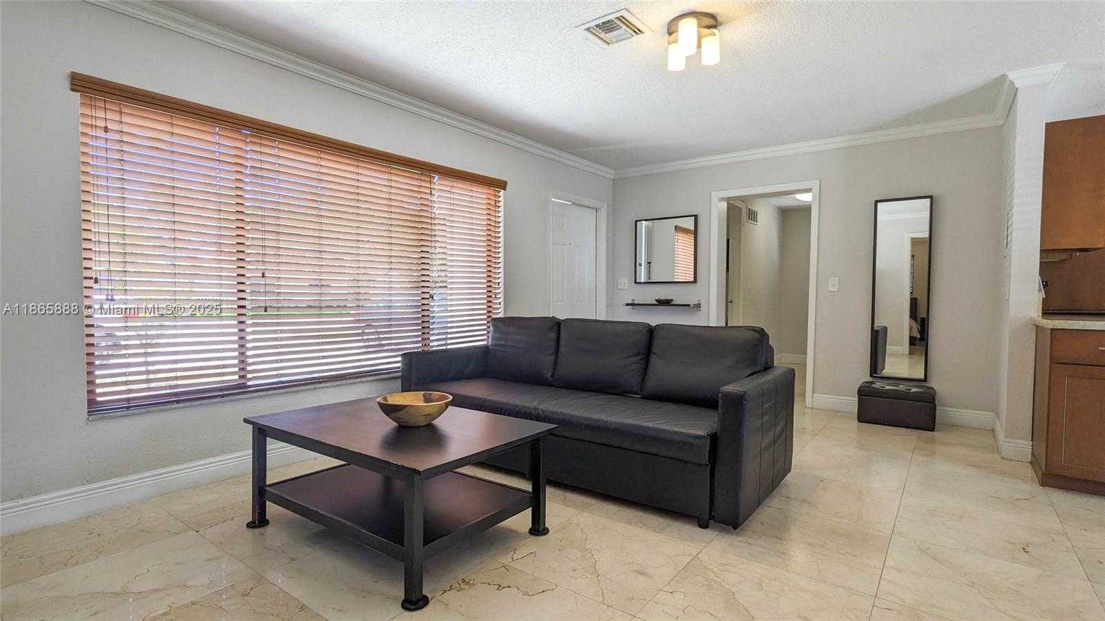 Small Image of 2349 SOUTH EAST 12TH ST, Pompano Beach Number 9