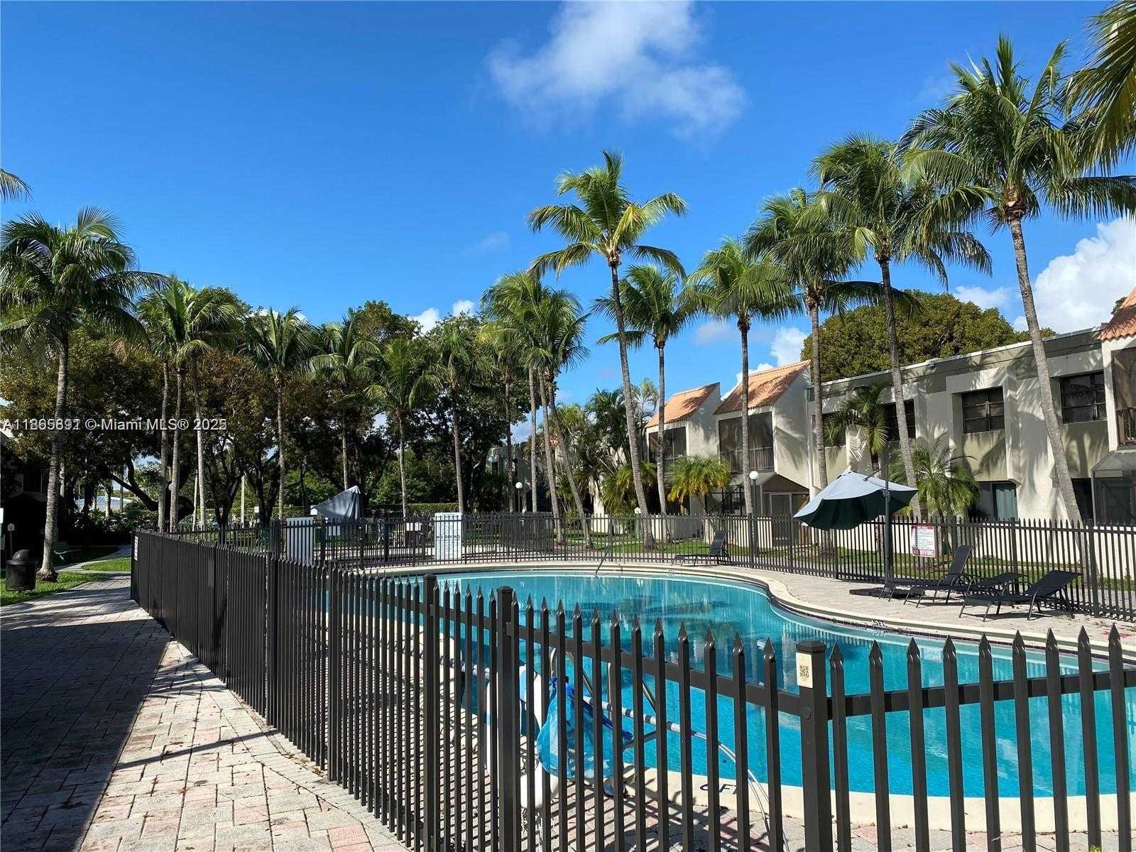 Small Image of 7951 SOUTH WEST 104 ST #212-D, Miami Number 16