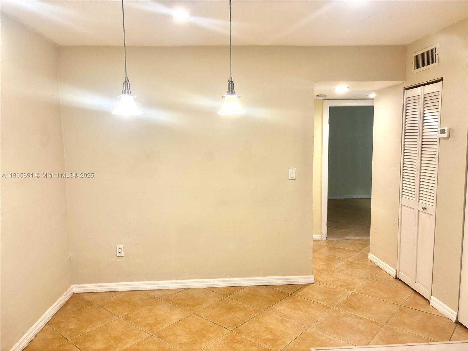 Small Image of 7951 SOUTH WEST 104 ST #212-D, Miami Number 5