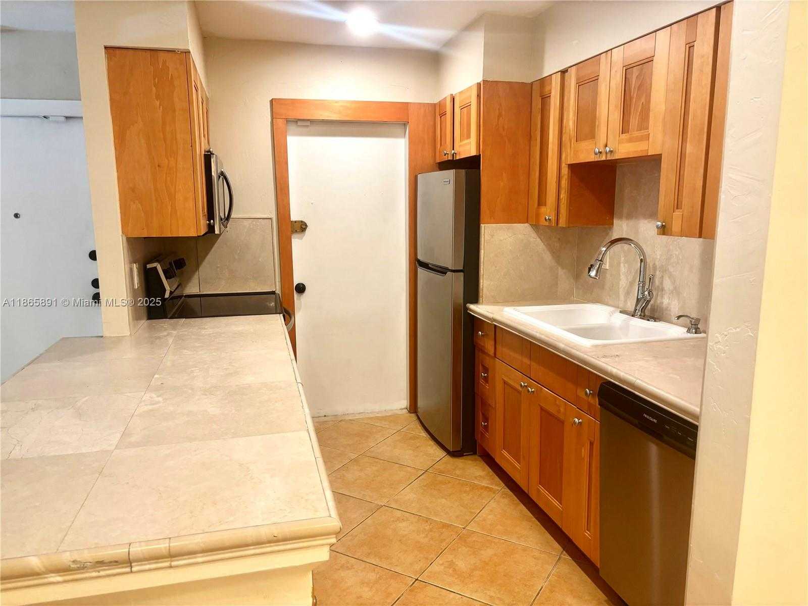 Small Image of 7951 SOUTH WEST 104 ST #212-D, Miami Number 6