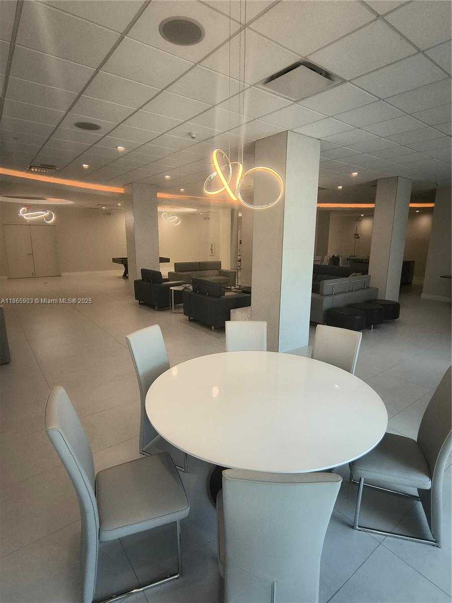 Small Image of 3001 SOUTH OCEAN DR #1535, Hollywood Number 19