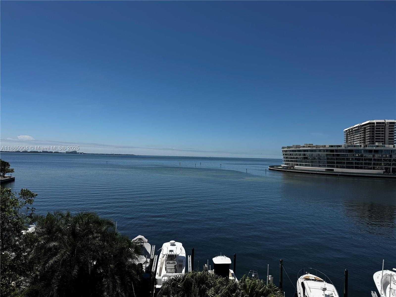 Small Image of 1632 SOUTH BAYSHORE CT #302, Miami Number 7