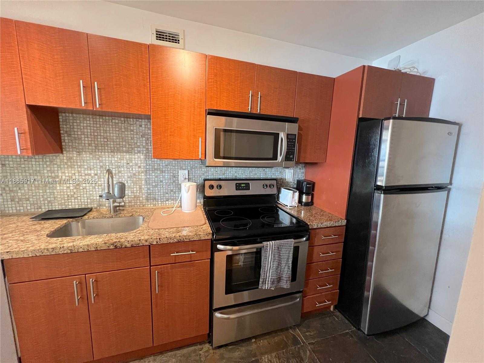 Small Image of 100 LINCOLN RD #1116, Miami Beach Number 10