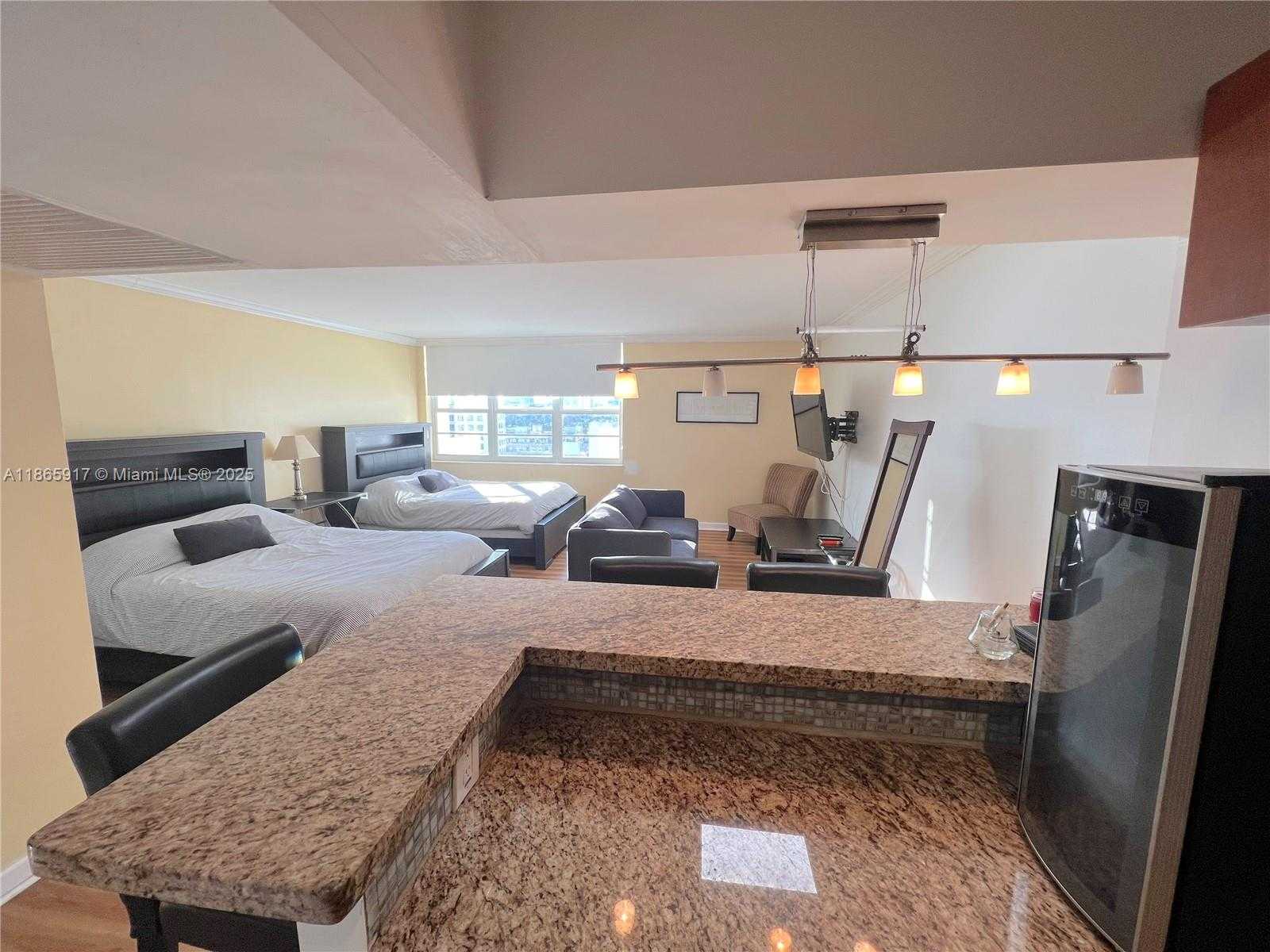 Small Image of 100 LINCOLN RD #1116, Miami Beach Number 4