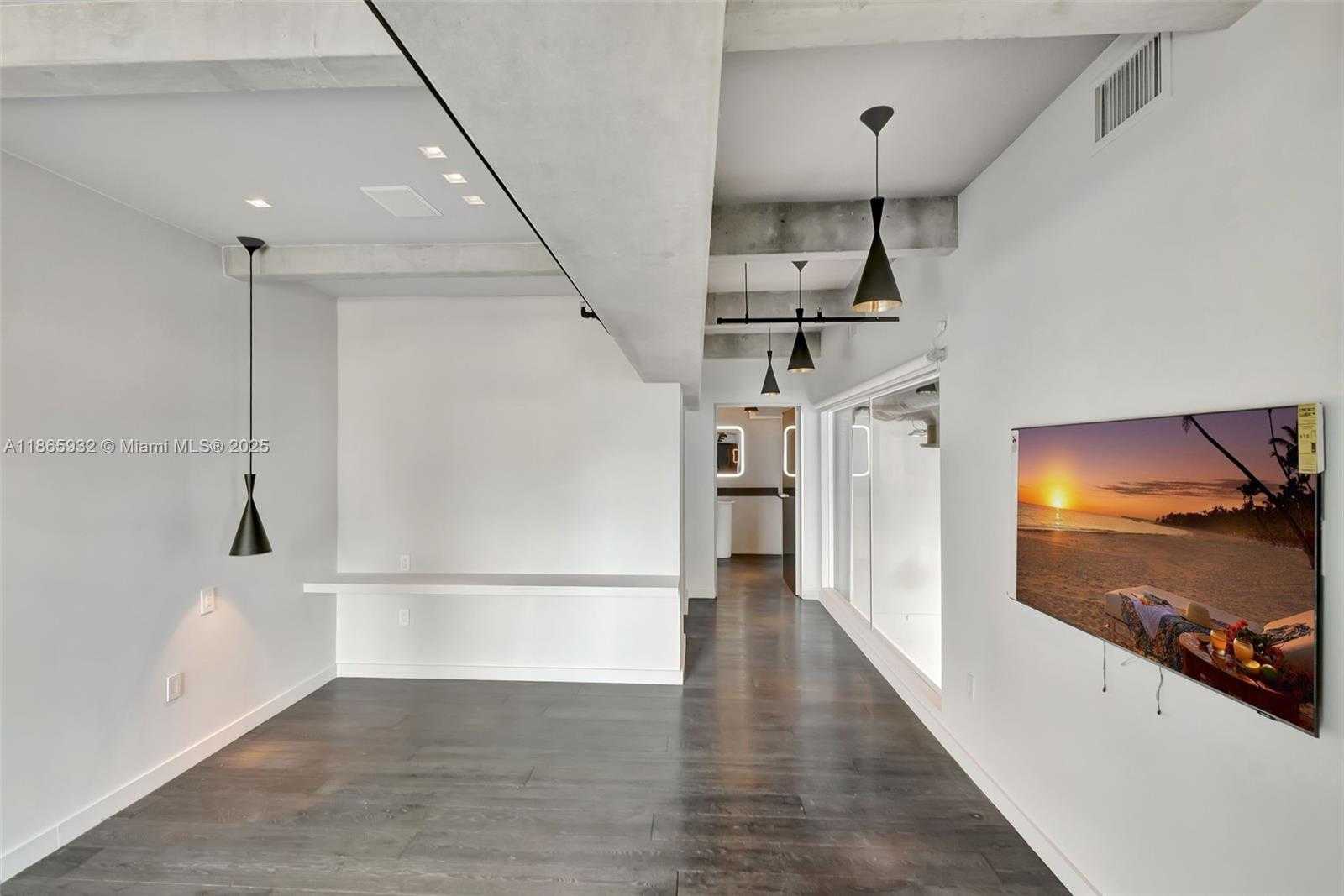 Small Image of 1749 NORTH EAST MIAMI CT #608, Miami Number 19