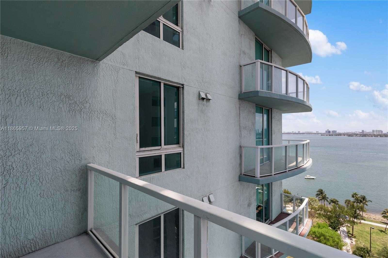 Small Image of 1900 NORTH BAYSHORE DR #1503, Miami Number 32
