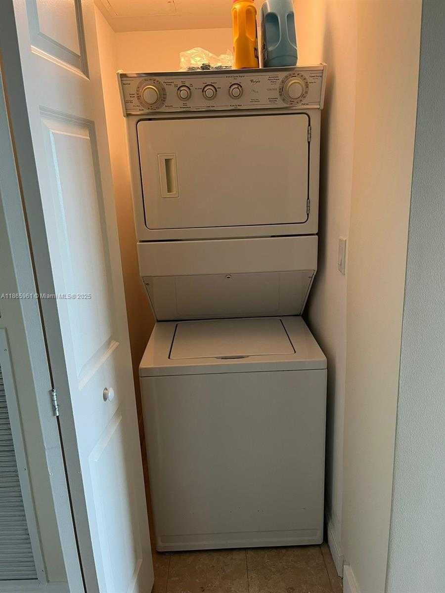 Imagen de Pequeño Objeto