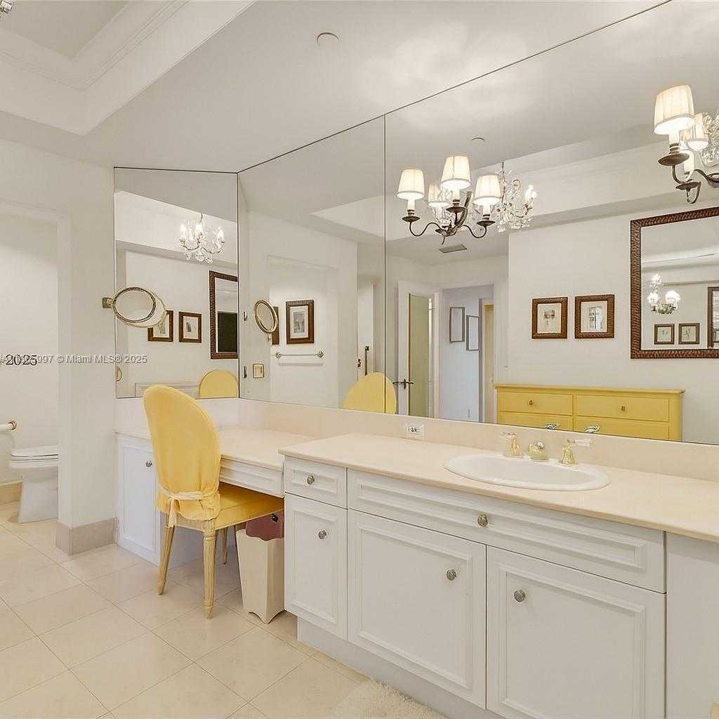Small Image of 21150 POINT PL #1404, Aventura Number 18