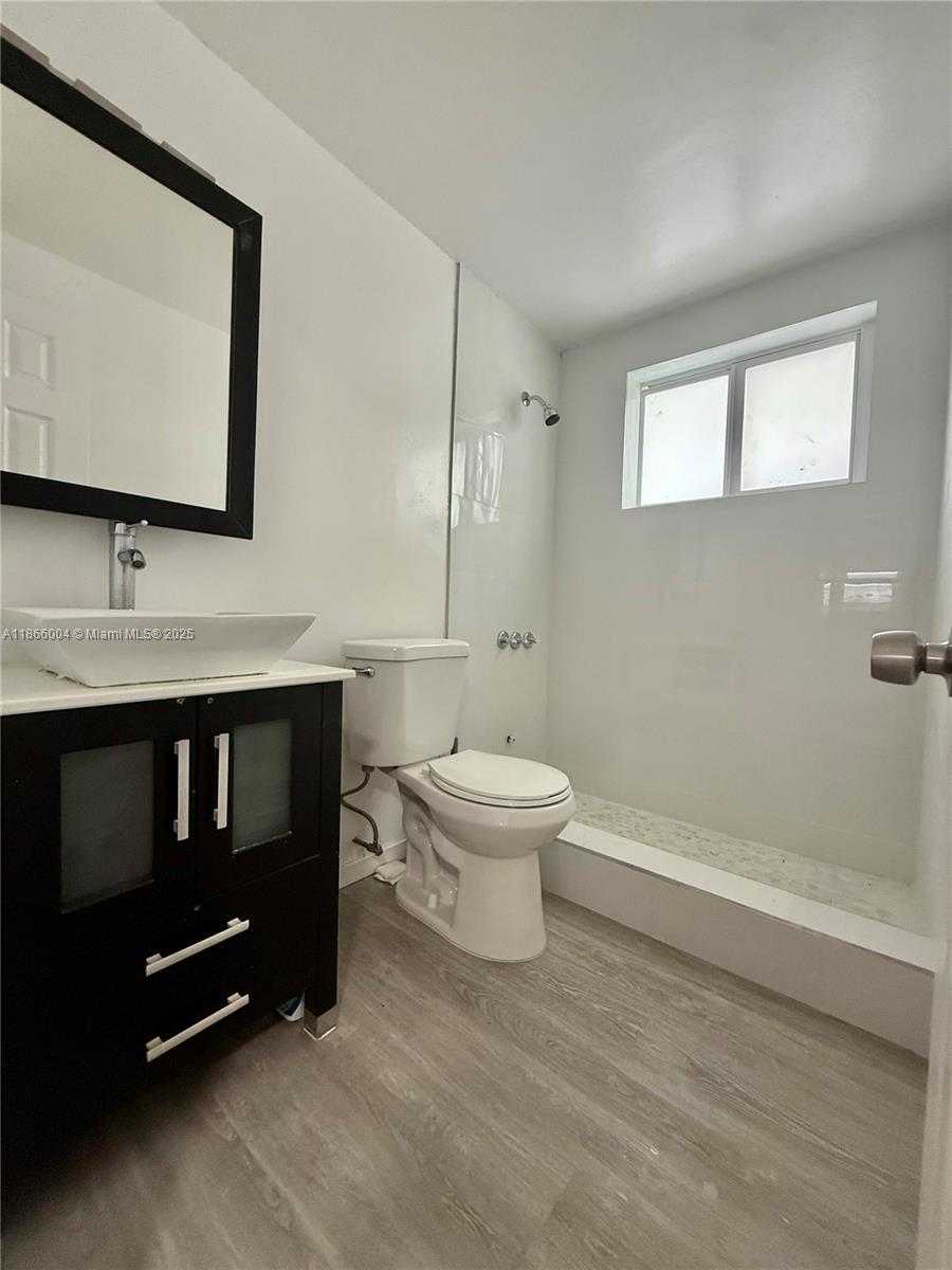 Small Image of 1231 PENNSYLVANIA AVE #5, Miami Beach Number 11