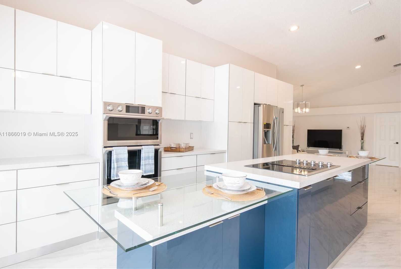 Small Image of 1300 DANBURY AVE, Davie Number 11