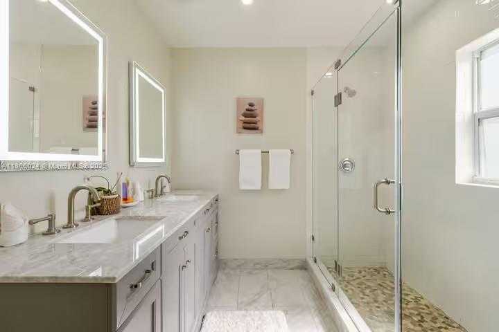 Small Image of 1509 NORTH 17TH AVE, Hollywood Number 24