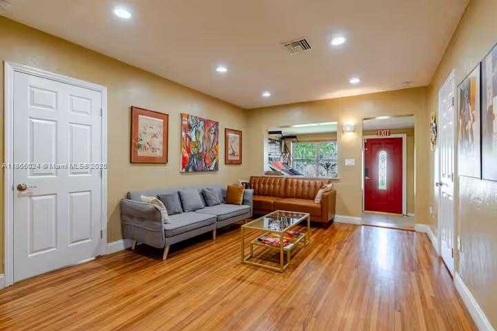 Small Image of 1509 NORTH 17TH AVE, Hollywood Number 25