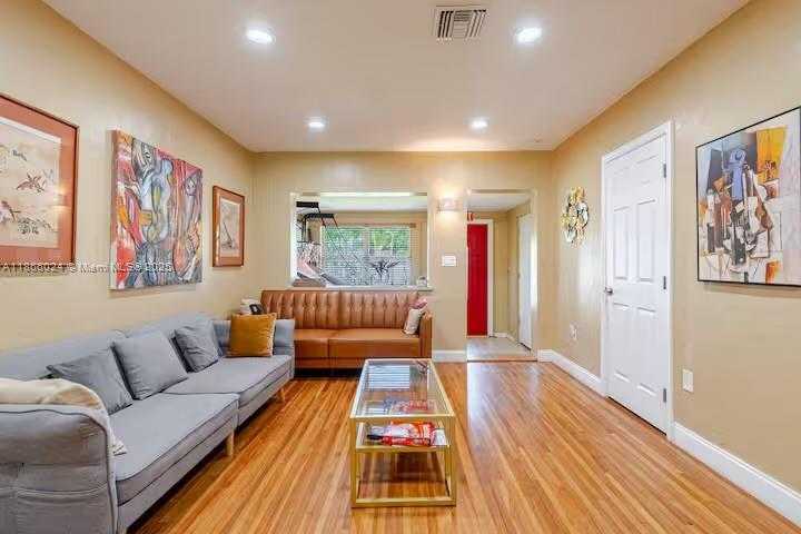 Small Image of 1509 NORTH 17TH AVE, Hollywood Number 30