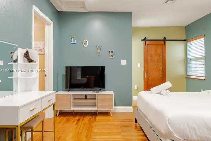 Small Image of 1509 NORTH 17TH AVE, Hollywood Number 31