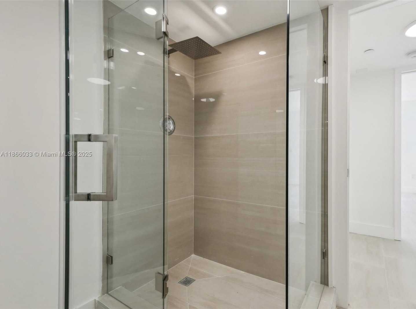 Small Image of 9 ISLAND AVE #1209, Miami Beach Number 27