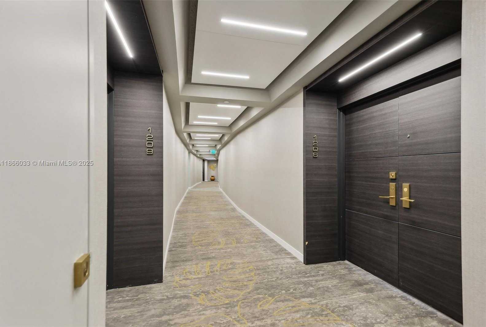 Small Image of 9 ISLAND AVE #1209, Miami Beach Number 37