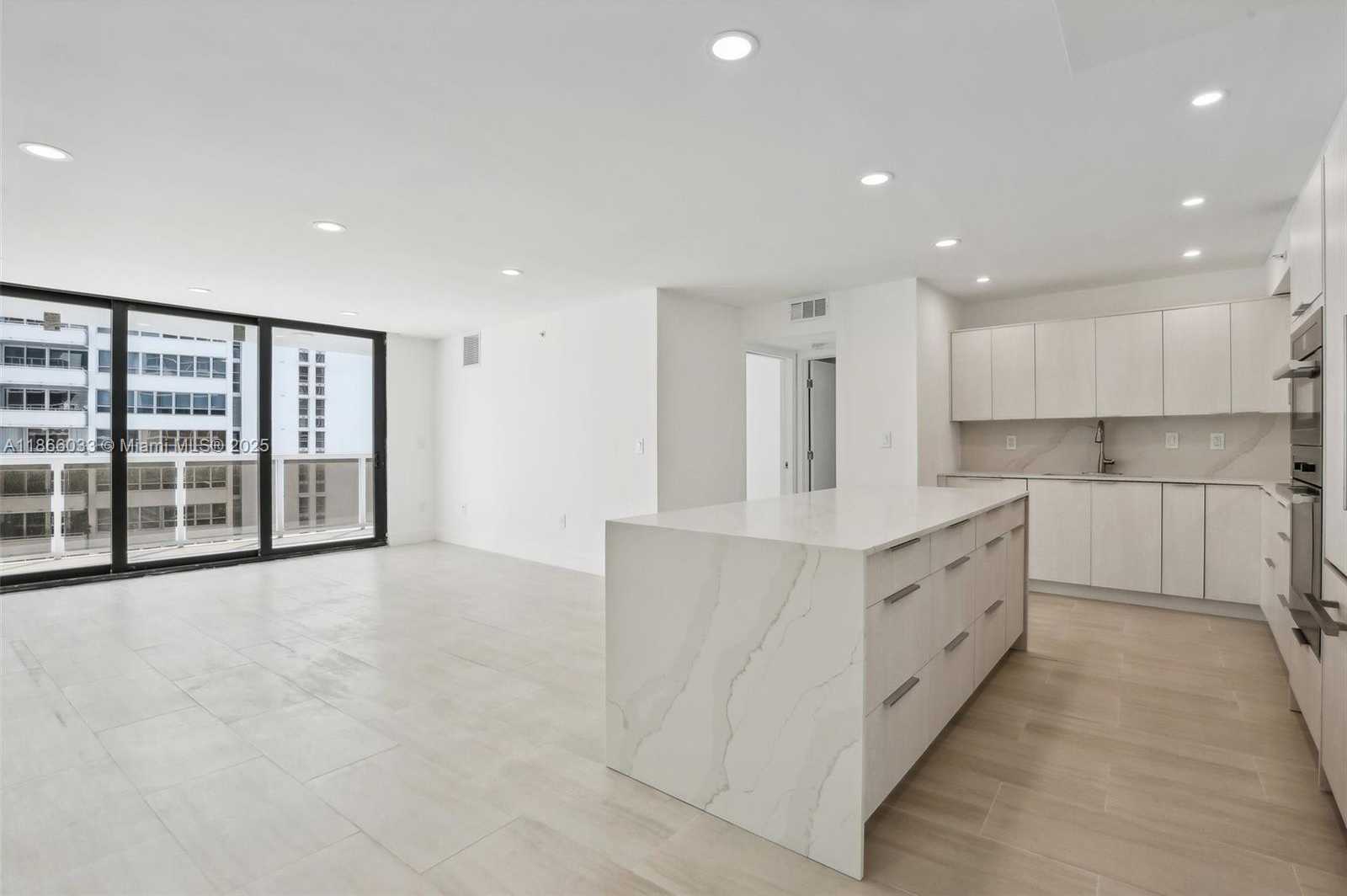 Small Image of 9 ISLAND AVE #1209, Miami Beach Number 8