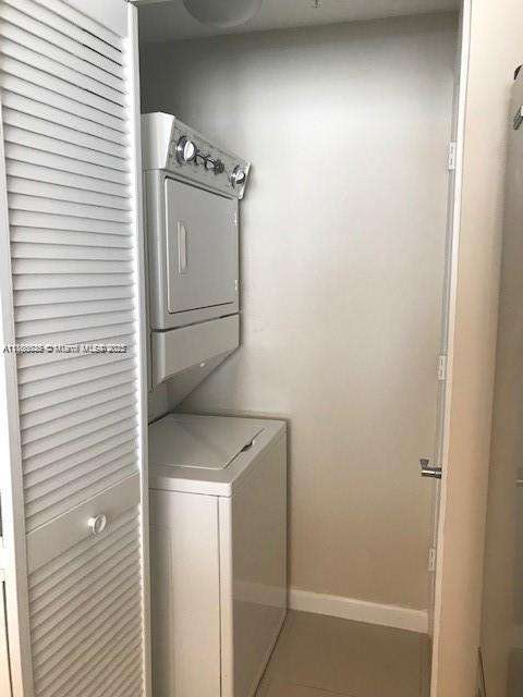 Small Image of 253 NORTH EAST 2ND ST #1607, Miami Number 9