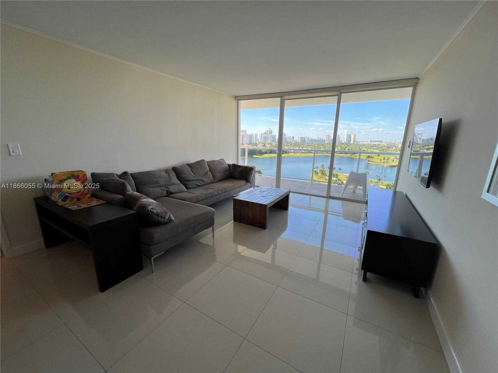 Small Image of 3731 NORTH COUNTRY CLUB DR #1424, Aventura Number 2