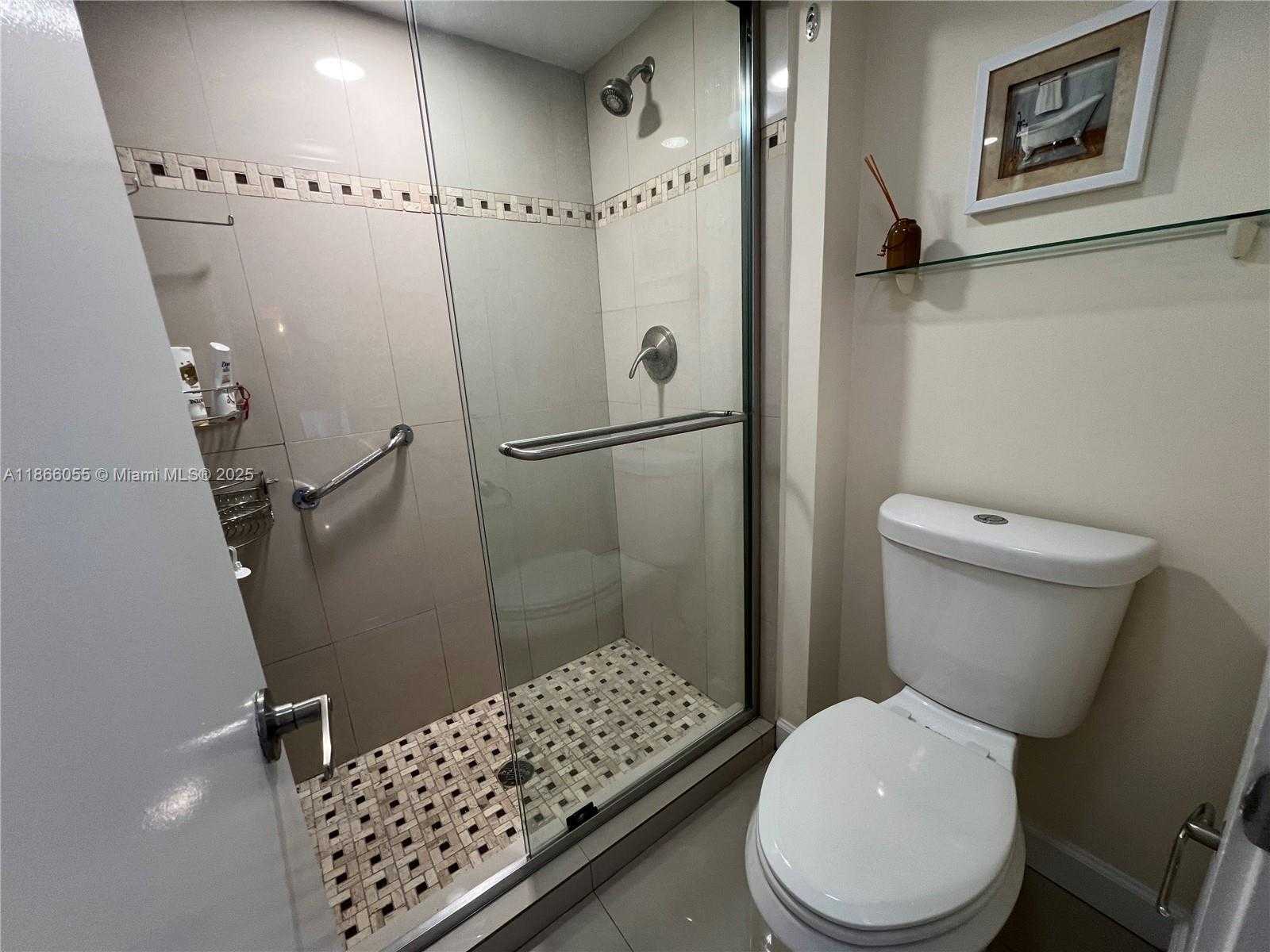Small Image of 3731 NORTH COUNTRY CLUB DR #1424, Aventura Number 9