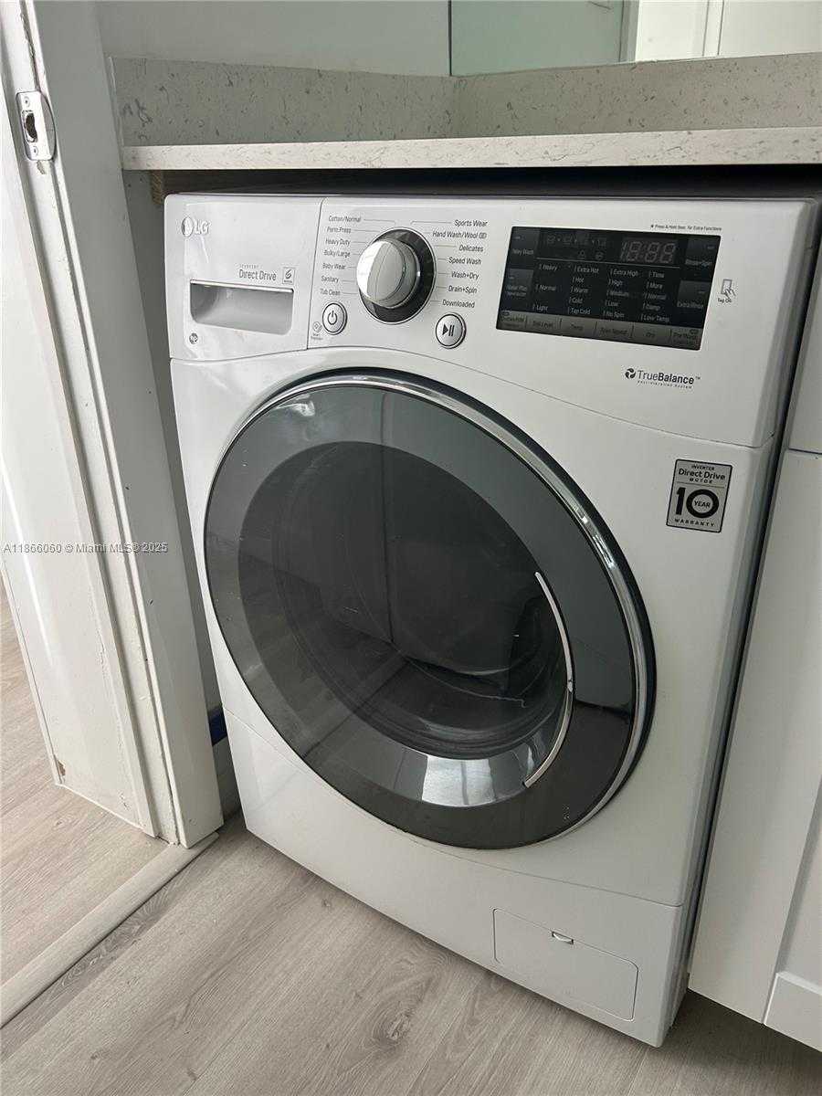 Small Image of 1075 93RD ST #106, Bay Harbor Islands Number 11