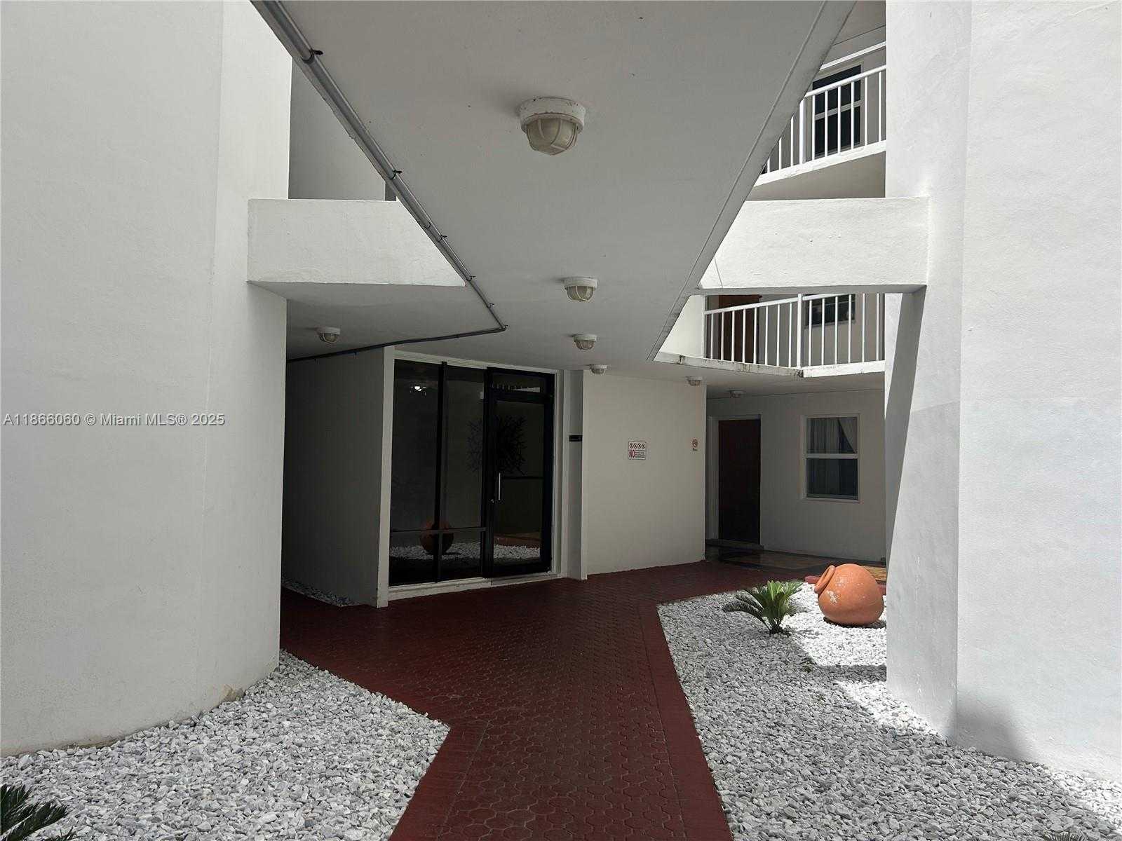 Small Image of 1075 93RD ST #106, Bay Harbor Islands Number 18