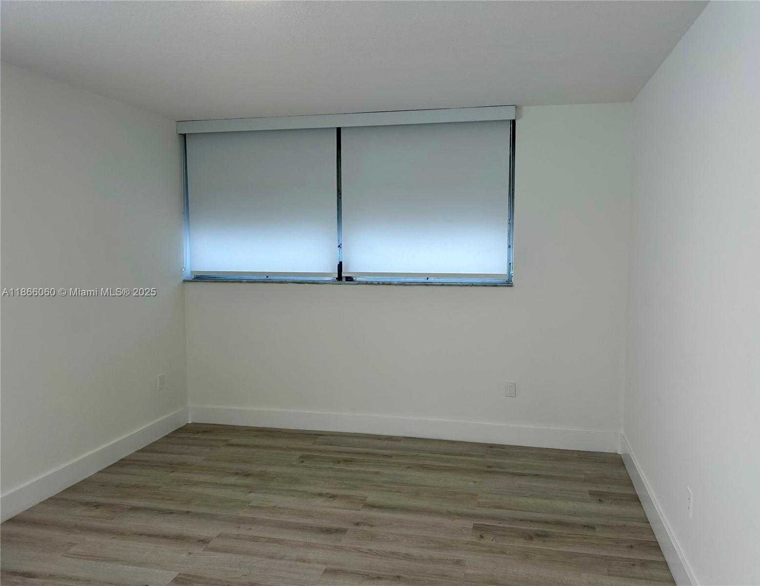 Small Image of 1075 93RD ST #106, Bay Harbor Islands Number 8