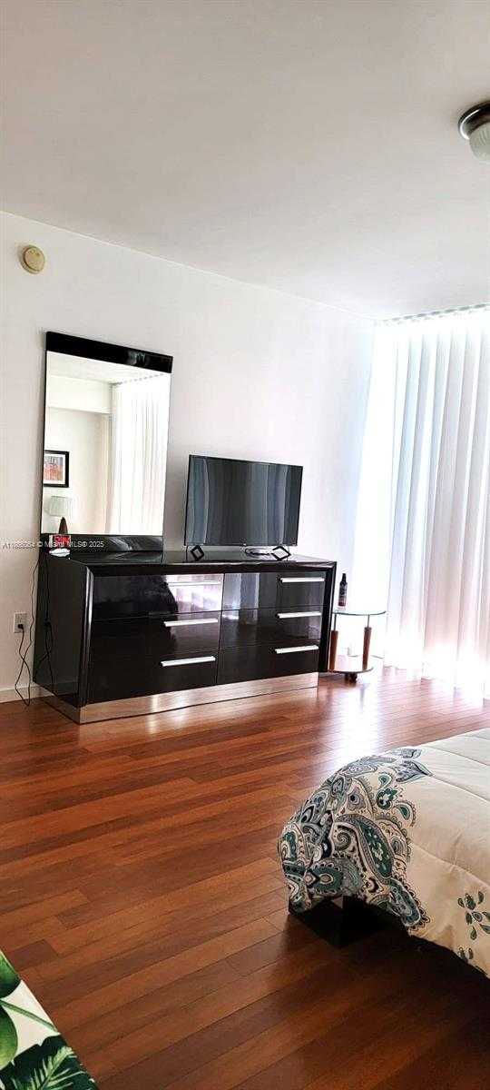 Small Image of 1830 SOUTH OCEAN DR #1507, Hallandale Beach Number 17